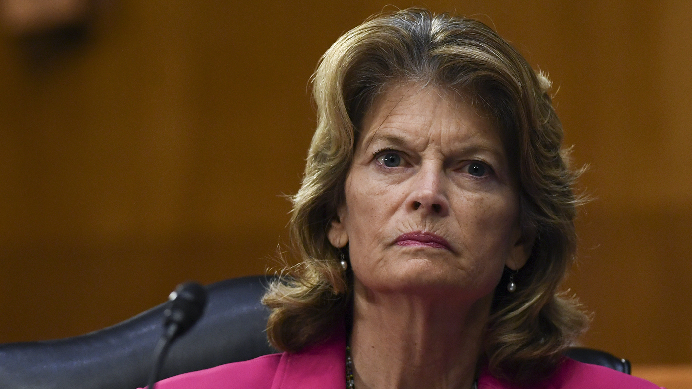 Murkowski Struggles With Whether To Support Trump Reelection